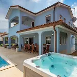 Deep Tatil Evi *